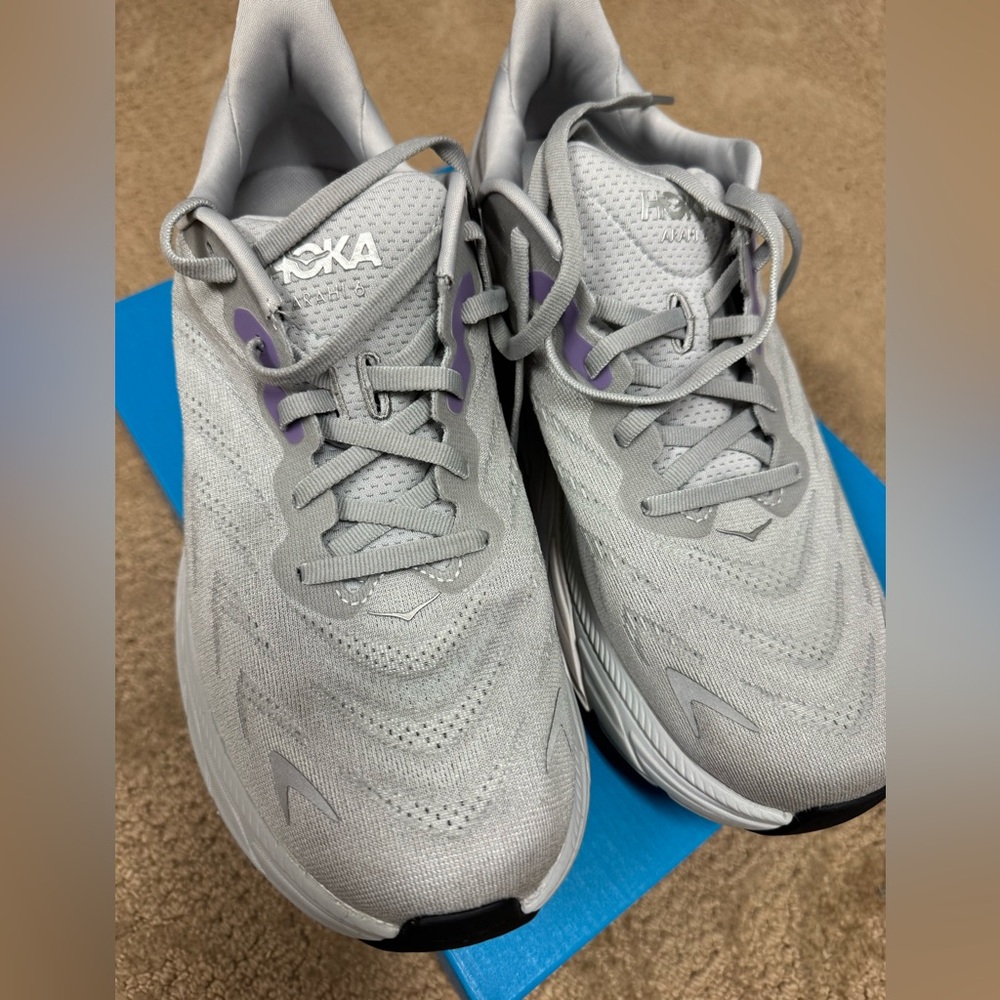 HOKA ARAHI 6 - size 10B